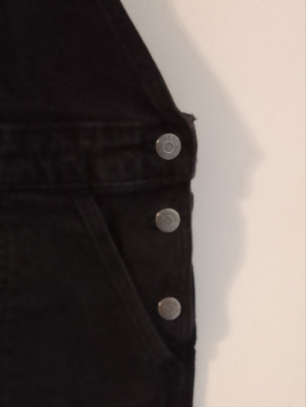 Old Navy Black Denim Women's Overalls - Picture 4 of 7